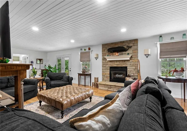 2nd image of 129 Corinthian Dr, Chester Twp, OH 45177 | MLS# 964171