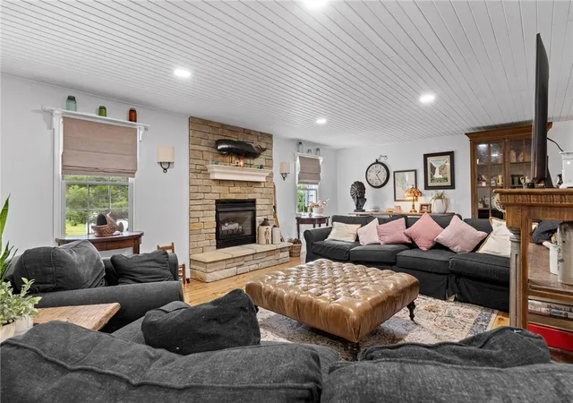5th image of 129 Corinthian Dr, Chester Twp, OH 45177 | MLS# 964171