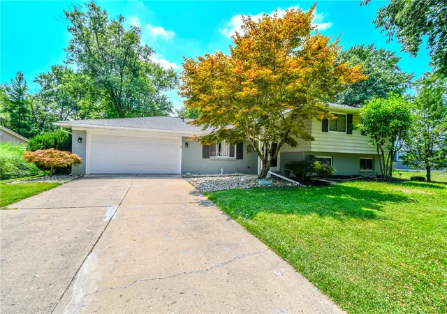 1st image of 906 New England Ave, Dayton, OH 45429 | MLS# 964271