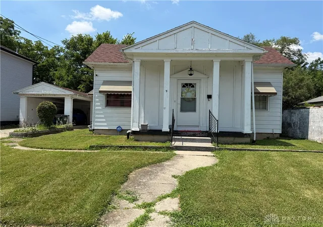 1st image of 9 Oak St, Dayton, OH 45426 | MLS# 964282
