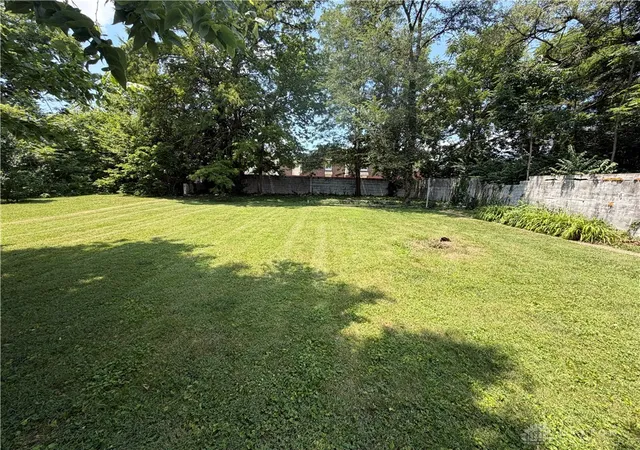 32nd image of 9 Oak St, Dayton, OH 45426 | MLS# 964282