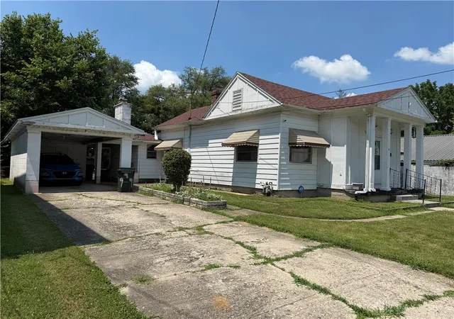 4th image of 9 Oak St, Dayton, OH 45426 | MLS# 964282
