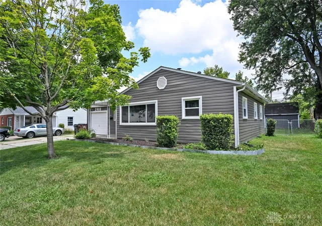 2nd image of 2908 Blackhawk Rd, Dayton, OH 45420 | MLS# 964284