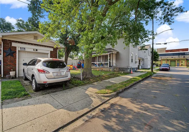 5th image of 12 Meridian St, Dayton, OH 45403 | MLS# 964298