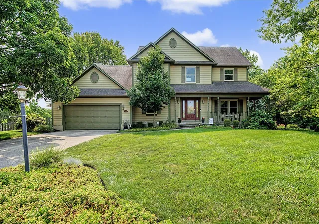 2nd image of 332 Box Elder Dr, Washington Twp, OH 45458 | MLS# 963565