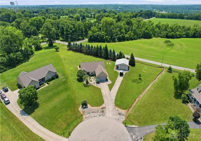 3rd image of 2814 Katie Dr, Lebanon, OH 45036 | MLS# 964338