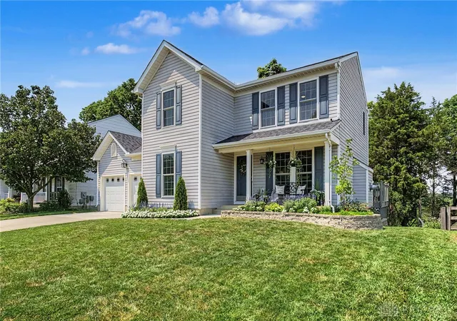 3rd image of 812 Oaktree Ct, Lebanon, OH 45036 | MLS# 964340