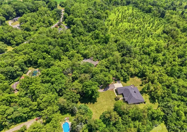 5th image of 1883 Greentree Rd, Lebanon, OH 45036 | MLS# 964382