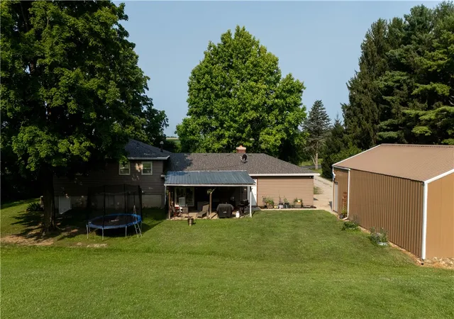 4th image of 2630 Shrine Rd, Springfield, OH 45502 | MLS# 964018