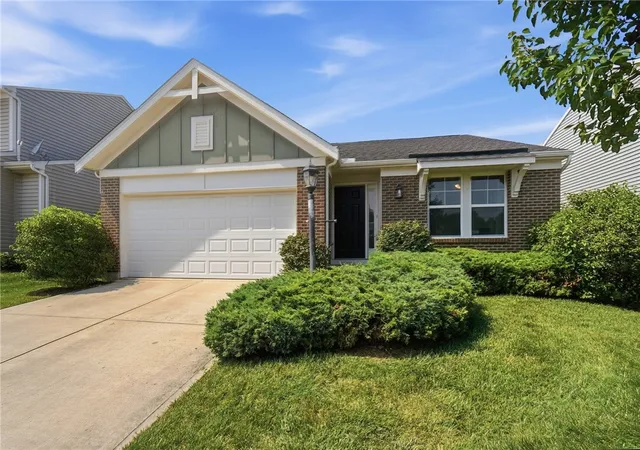 2nd image of 86 Banyon Ln, Springboro, OH 45066 | MLS# 964381
