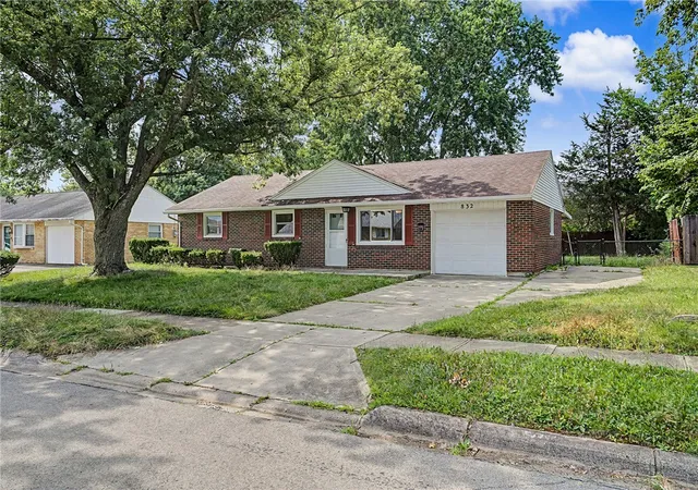 2nd image of 832 Stewville Dr, Vandalia, OH 45377 | MLS# 964361