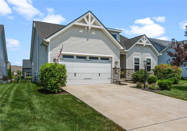 3rd image of 1124 Petrus Ct, Clearcreek Twp, OH 45458 | MLS# 964417