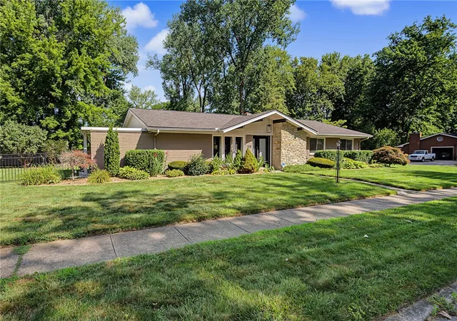 3rd image of 2337 Rawnsdale Rd, Dayton, OH 45440 | MLS# 964370