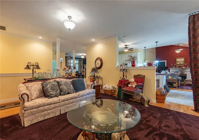 4th image of 909 Hickory Trail Dr, Wilmington, OH 45177 | MLS# 964427