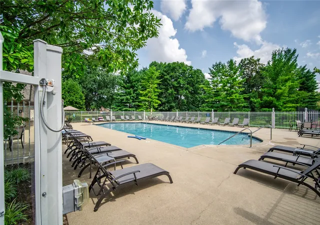 2nd image of 1755 Piper Lndg Ln, Dayton, OH 45440