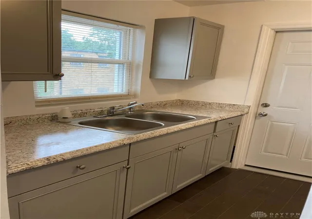 3rd image of 2921 N Main St, Dayton, OH 45405 | MLS# 964465