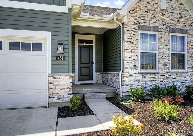 5th image of 454 Red Maple Ln, Wilmington, OH 45177 | MLS# 964468