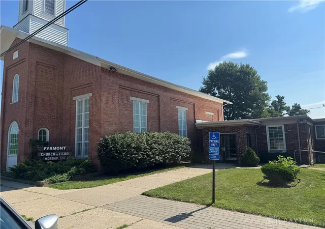 Photo 3 of Sale Pending at 4690 N Sulphur Springs Rd, Brookville, OH 45309 | MLS# 963911 | Listing updated on 2026-07-24