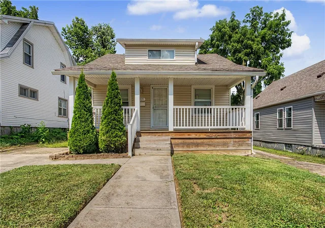 1st image of 329 Roxbury Rd, Dayton, OH 45417 | MLS# 964355