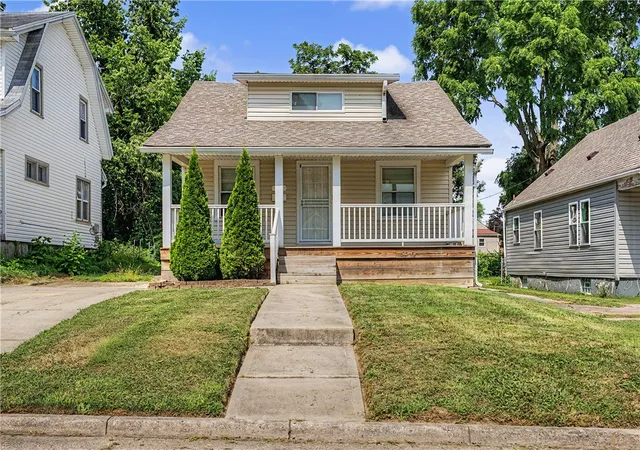 4th image of 329 Roxbury Rd, Dayton, OH 45417 | MLS# 964355
