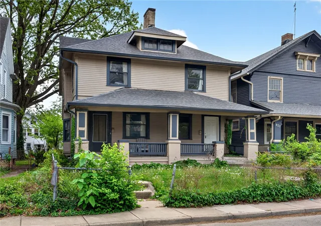 Listing Photo 3 - Condo for sale in building located at 816-818 Harvard, Dayton, OH 45406