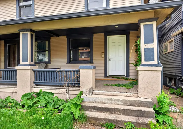 Listing Photo 4 - Condo for sale in building located at 816-818 Harvard, Dayton, OH 45406