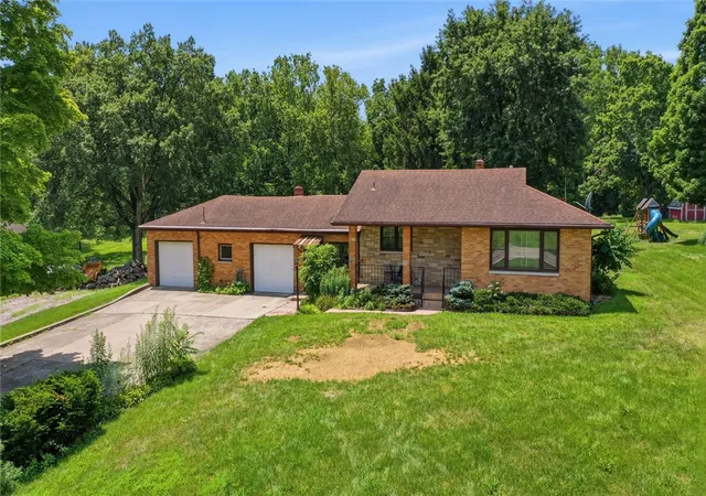 Homes for sale in Xenia, OH | 2105 State Route 235, Xenia, OH 45385 | MLS# 963988