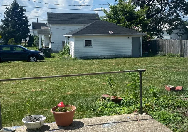 Photo 3 of Single family home for sale at 403 Garnsey St, Piqua, OH 45356 | MLS# 964522 | Listing updated on 2026-07-22