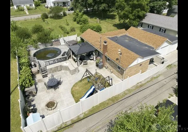 31st image of 118 3rd St, Trenton, OH 45067 | MLS# 964535