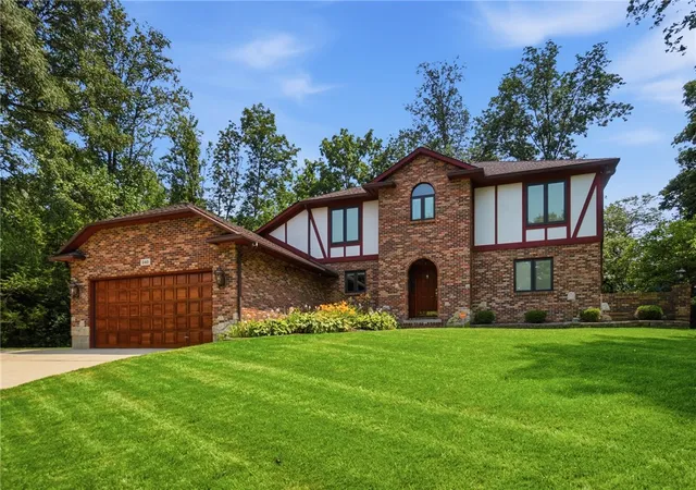 1st image of 340 E Stonequarry Rd, Vandalia, OH 45377 | MLS# 963881