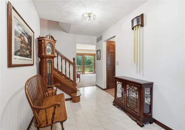 4th image of 340 E Stonequarry Rd, Vandalia, OH 45377 | MLS# 963881