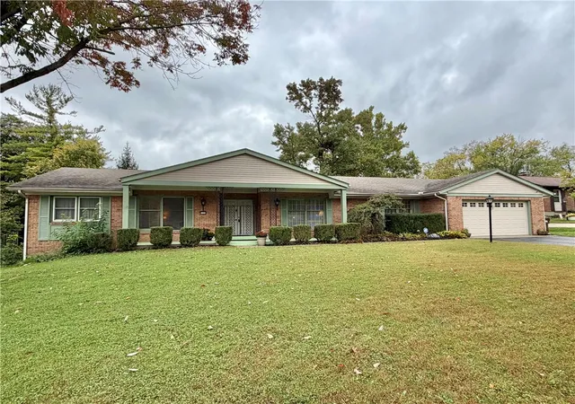 Photo 1 of Single family home for sale at 2101 Tullis Dr, Middletown, OH 45042 | MLS# 964574 | Listing updated on 2026-10-06