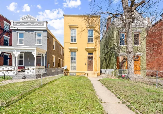 2nd image of 830 York St, Cincinnati, OH 45214 | MLS# 964626