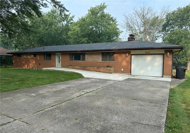 1st image of 2147 Oxmoor Dr, Beavercreek, OH 45431 | MLS# 963831