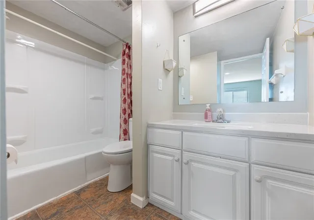 2nd image of 5625 Coach Dr, Dayton, OH 45440