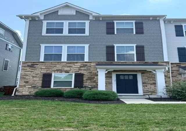 1st image of 5 Wentworth Ln, Cincinnati, OH 45236 | MLS# 964469