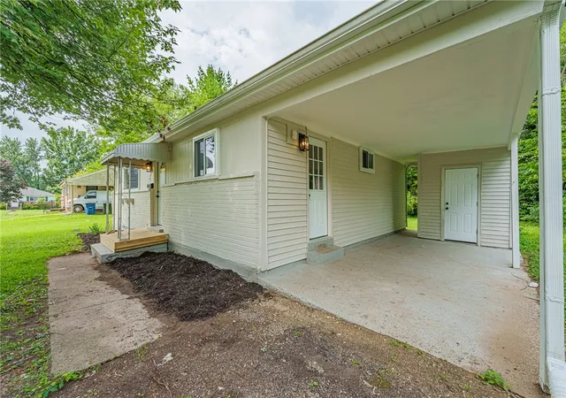 3rd image of 5193 Fortman Dr, Jefferson Twp, OH 45417 | MLS# 964731