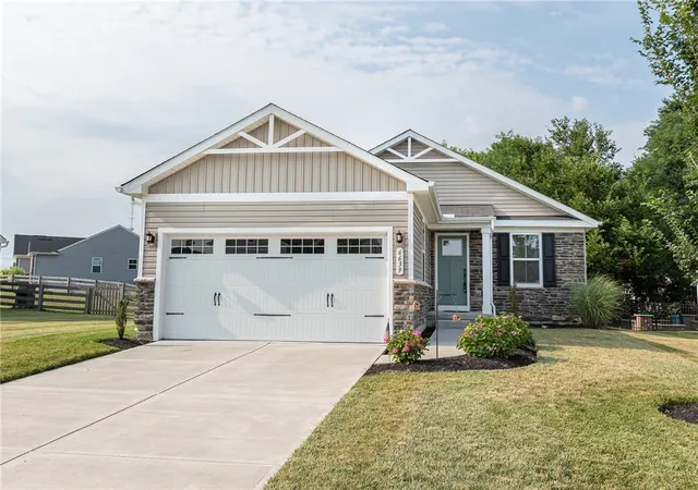 2nd image of 6639 Crystal Harbour Dr, Middletown, OH 45042 | MLS# 964771