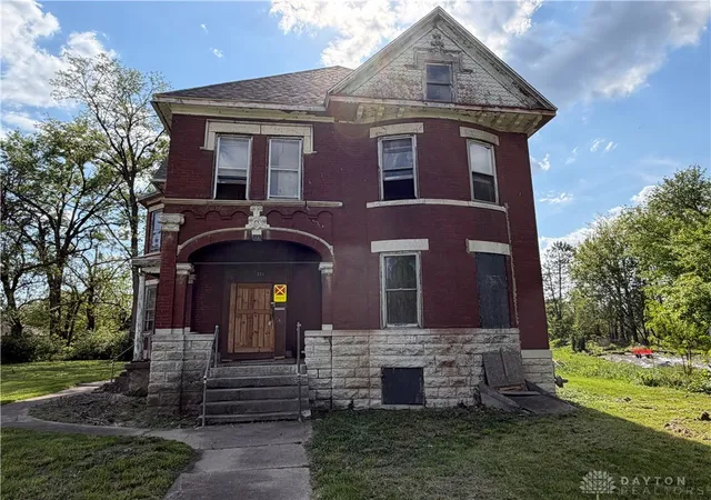 1st image of 221 Central Ave, Dayton, OH 45406 | MLS# 964776