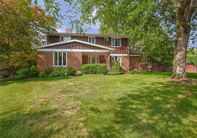 2nd image of 2727 Wellsford Dr, Springfield, OH 45503 | MLS# 964808