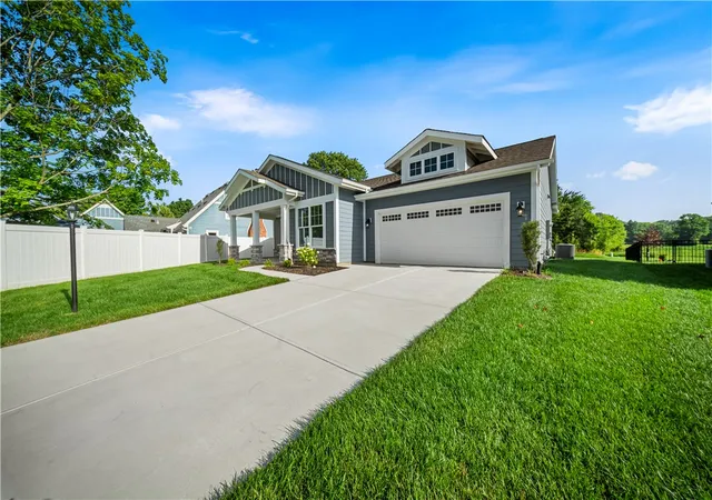 2nd image of 10015 Charlotte Ct, Washington Twp, OH 45458 | MLS# 963018