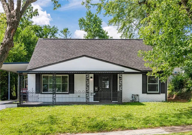 Photo 3 of Sale Pending at 2308 Longview Ave, Beavercreek, OH 45431 | MLS# 964492 | Listing updated on 2026-08-27
