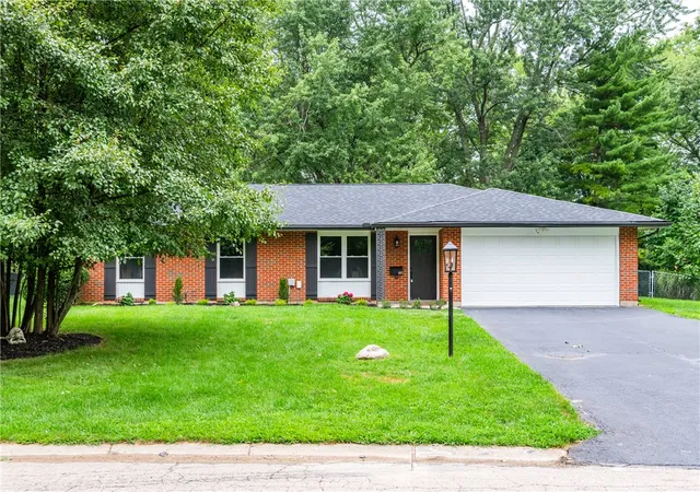 2nd image of 189 Bronston Trl, Beavercreek, OH 45430 | MLS# 964371
