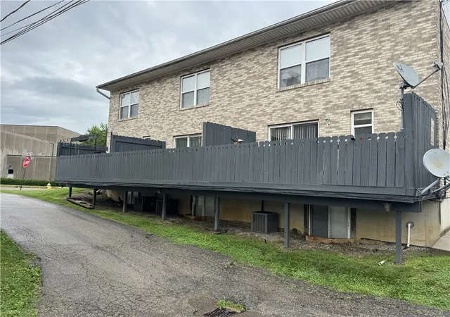 Photo 3 of Sale Pending at 2235 San Rae Dr, Dayton, OH 45419 | MLS# 964757 | Listing updated on 2026-09-25