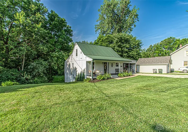 2nd image of 714 Old Newton Pike, Troy, OH 45373 | MLS# 964790