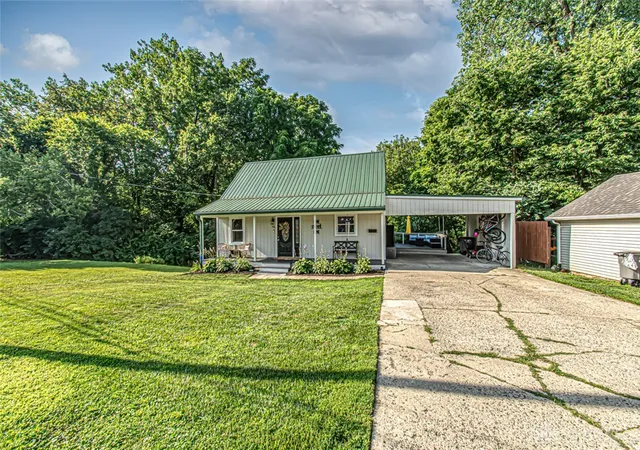 3rd image of 714 Old Newton Pike, Troy, OH 45373 | MLS# 964790
