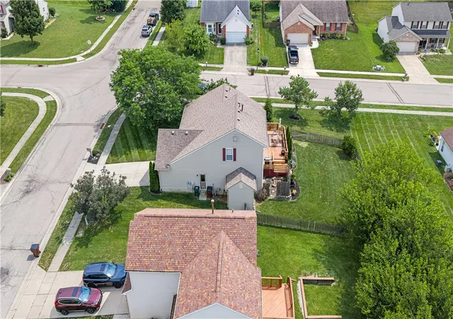 Photo 2 of Sale Pending at 71 Long Meadow Dr, Franklin, OH 45005 | MLS# 964895 | Listing updated on 2026-07-26