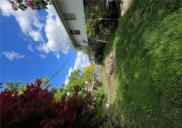 2nd image of 225 Royal Oaks Dr, Fairborn, OH 45324 | MLS# 964699