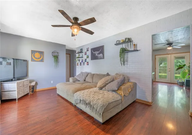 2nd image of 116 Stewart Ln, Germantown, OH 45327 | MLS# 964897