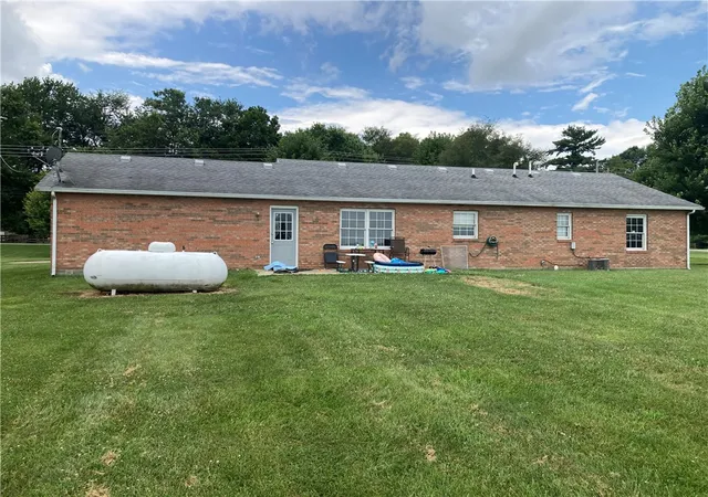 Photo 3 of Single family home for sale at 3856 Kehr Rd, Oxford, OH 45056 | MLS# 964900 | Listing updated on 2026-09-30